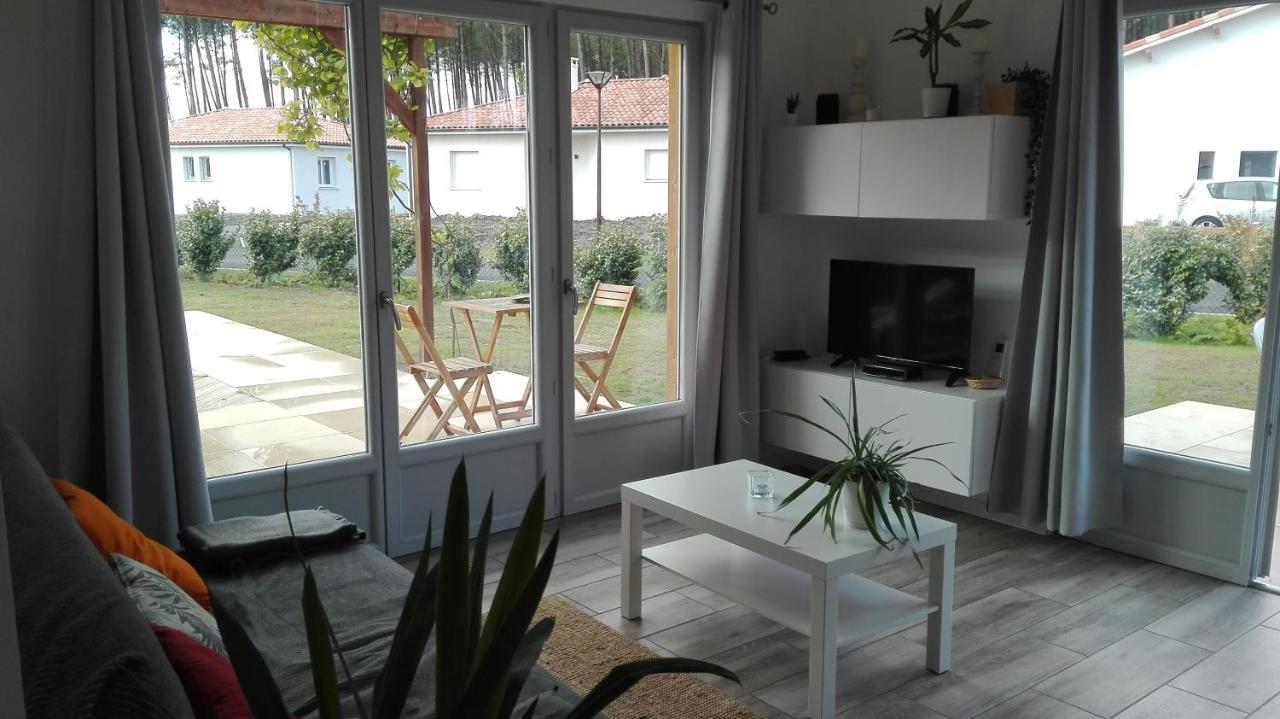 Maison Moderne Proche Lac Et Plage Leon Luaran gambar